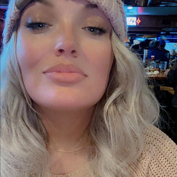 Meet your Posher, Lauren - Picture 6 of 7